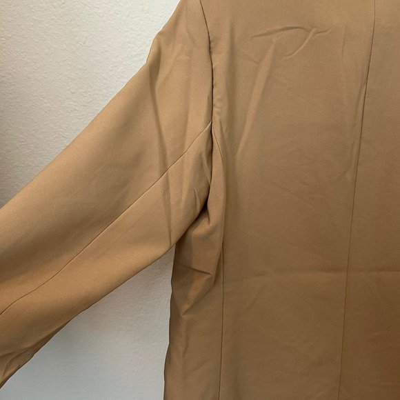 Simple Structure Blazer - Picture 7 of 10